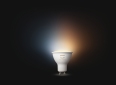 Розумна лампа Philips Hue GU10 5W 2200K-6500K Tunable white (929001953309) - фото 3 - Samsung Experience Store — брендовий інтернет-магазин