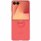 Панель Silicone Cover with Ring для Samsung Galaxy Flip 7 (EF-PF766TREGUA) Red - фото 2 - Samsung Experience Store — брендовый интернет-магазин